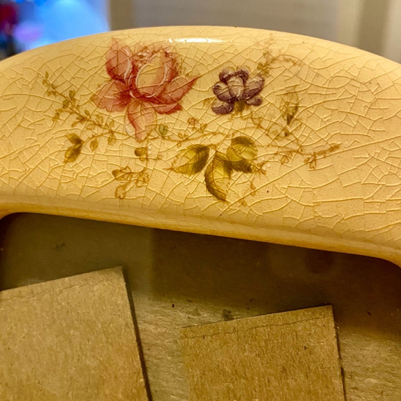 Vintage Ceramic Floral Picture Frame - Picture 4 of 5